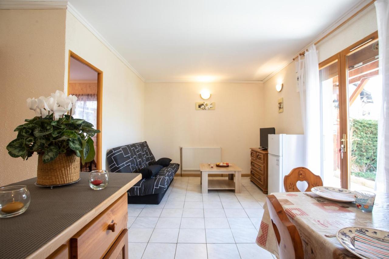 La Durance - 1 Chambre Terrasse Et Jardin Apartment Saint-André-dʼEmbrun Екстериор снимка